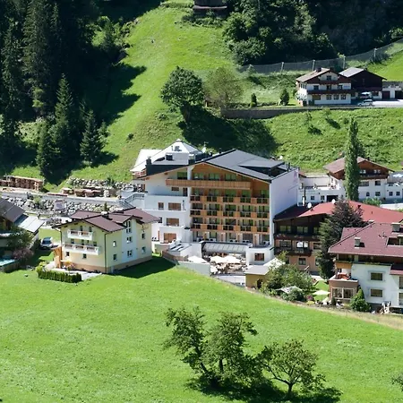 Mallaun Hotel.erlebnis מלון