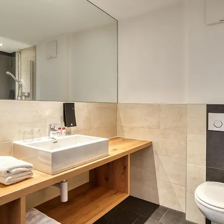 Mallaun Hotel.erlebnis מלון 4*