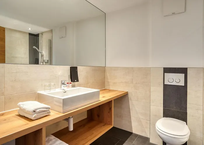 Mallaun Hotel.erlebnis מלון 4*